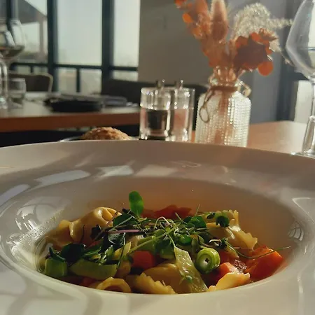 Maisons De Azur En Ardenne Resort 3*