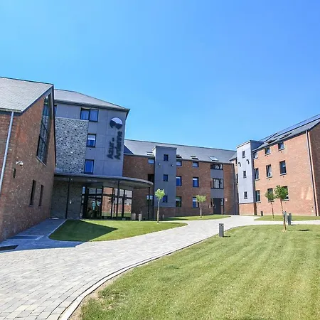 Maisons De Azur En Ardenne Resort